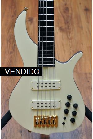 F Bass Deluxe BN5 Olympic White F Bass Deluxe BN5 Olympic White